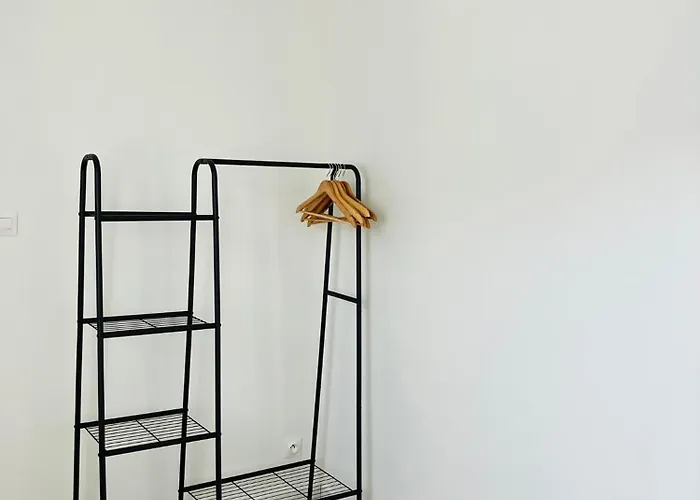 Maison Avec 2 Et Jardin *